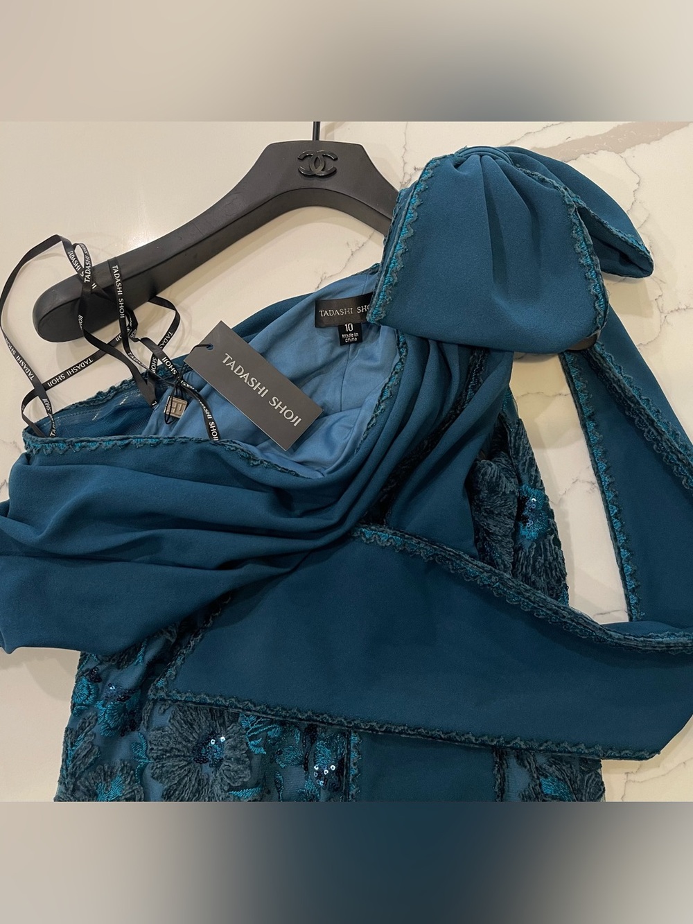 NEW Tadashi Shoji Beaded Floral One-Shoulder Gown In Cerulean Dress Size 10 - Picture 3 of 13